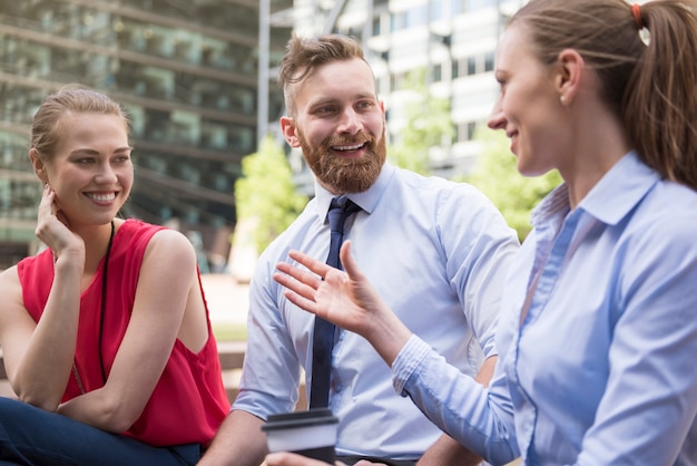 Czym jest społeczna odpowiedzialność biznesu i dlaczego warto ją znać